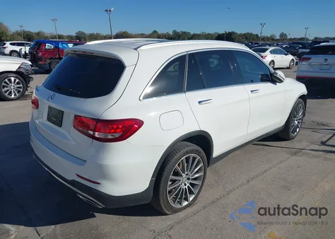2016 Mercedes-Benz Glc 300 from USA, damaged, VIN WDC0G4JB8GF009422